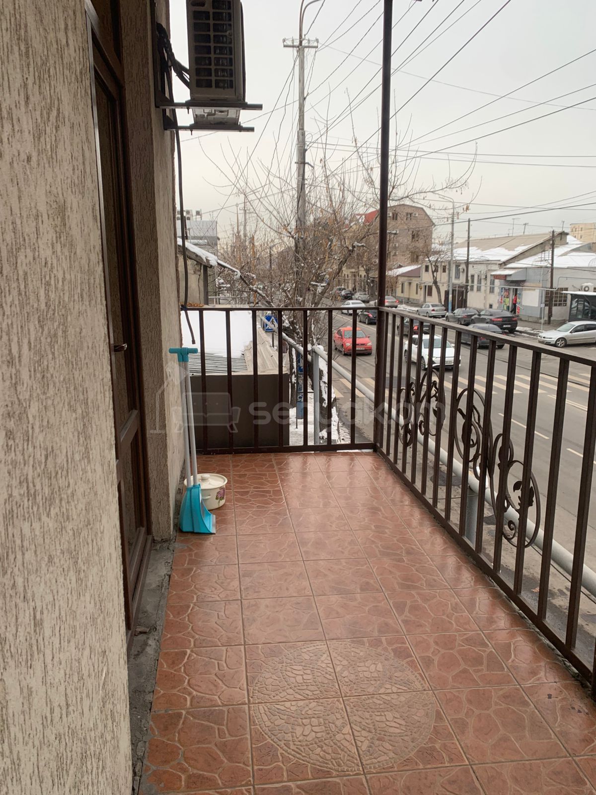 Սենյակ 30քմ, 2/3 հարկ, Կահավորված