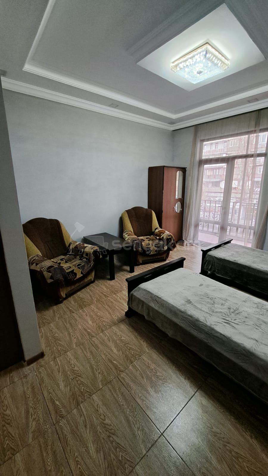 Սենյակ 30քմ, 2/3 հարկ, Կահավորված