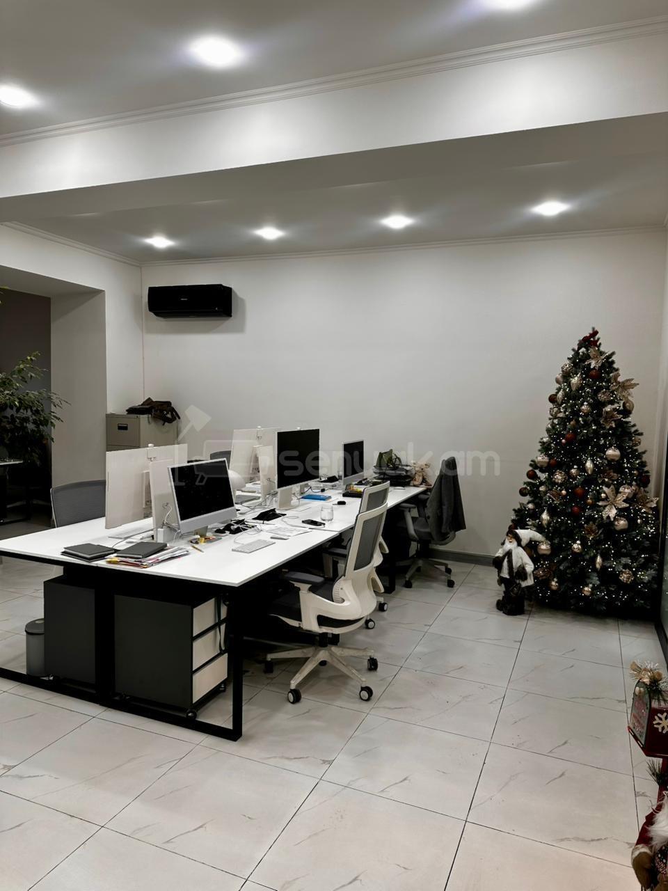 Օֆիսային Տարածք, 100քմ