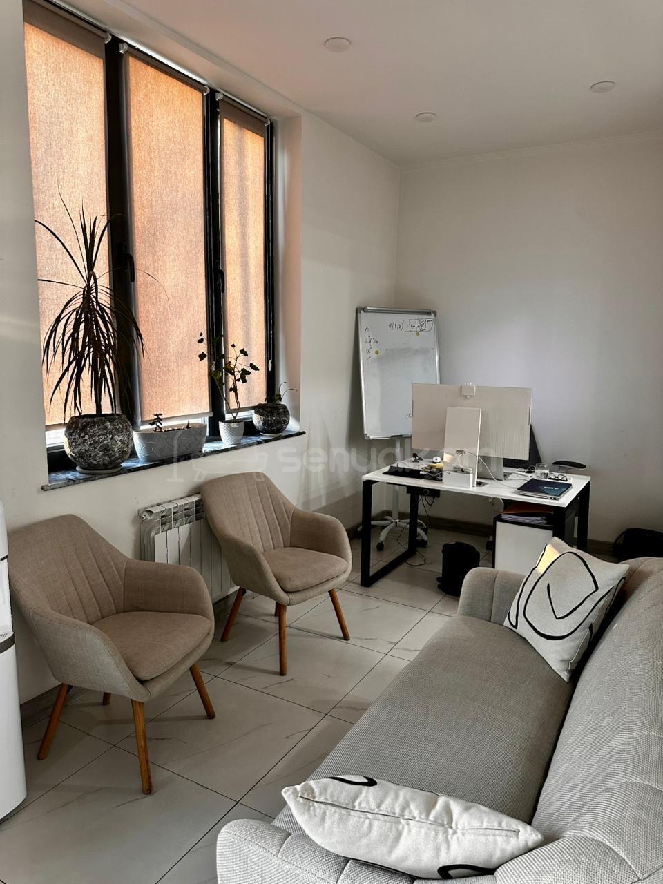 Օֆիսային Տարածք, 100քմ