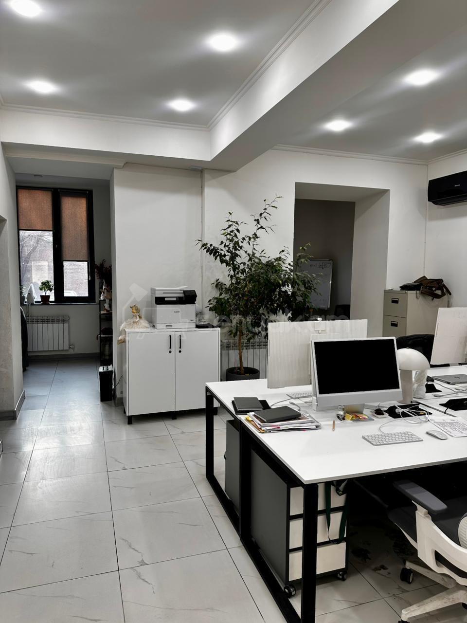 Օֆիսային Տարածք, 100քմ