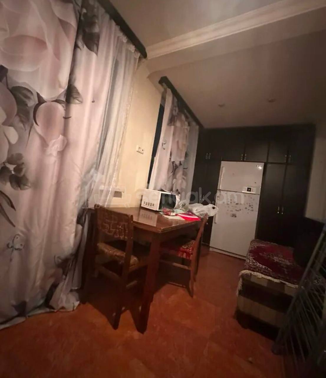 3 Սենյականոց Բնակարան Քարե Շենքում, 76քմ, 4/5 հարկ, Կոսմետիկ Վերանորոգված, Կահավորված, Արևկող