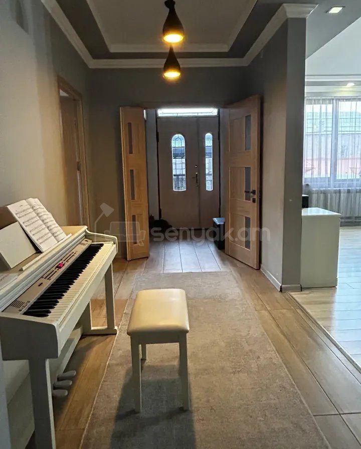 6 Սենյականոց Սեփական Տուն, 385քմ, Կապիտալ Վերանորոգված, Ավտոտնակով