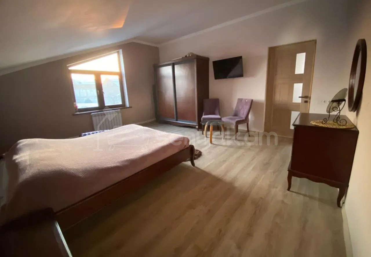 6 Սենյականոց Սեփական Տուն, 385քմ, Կապիտալ Վերանորոգված, Ավտոտնակով