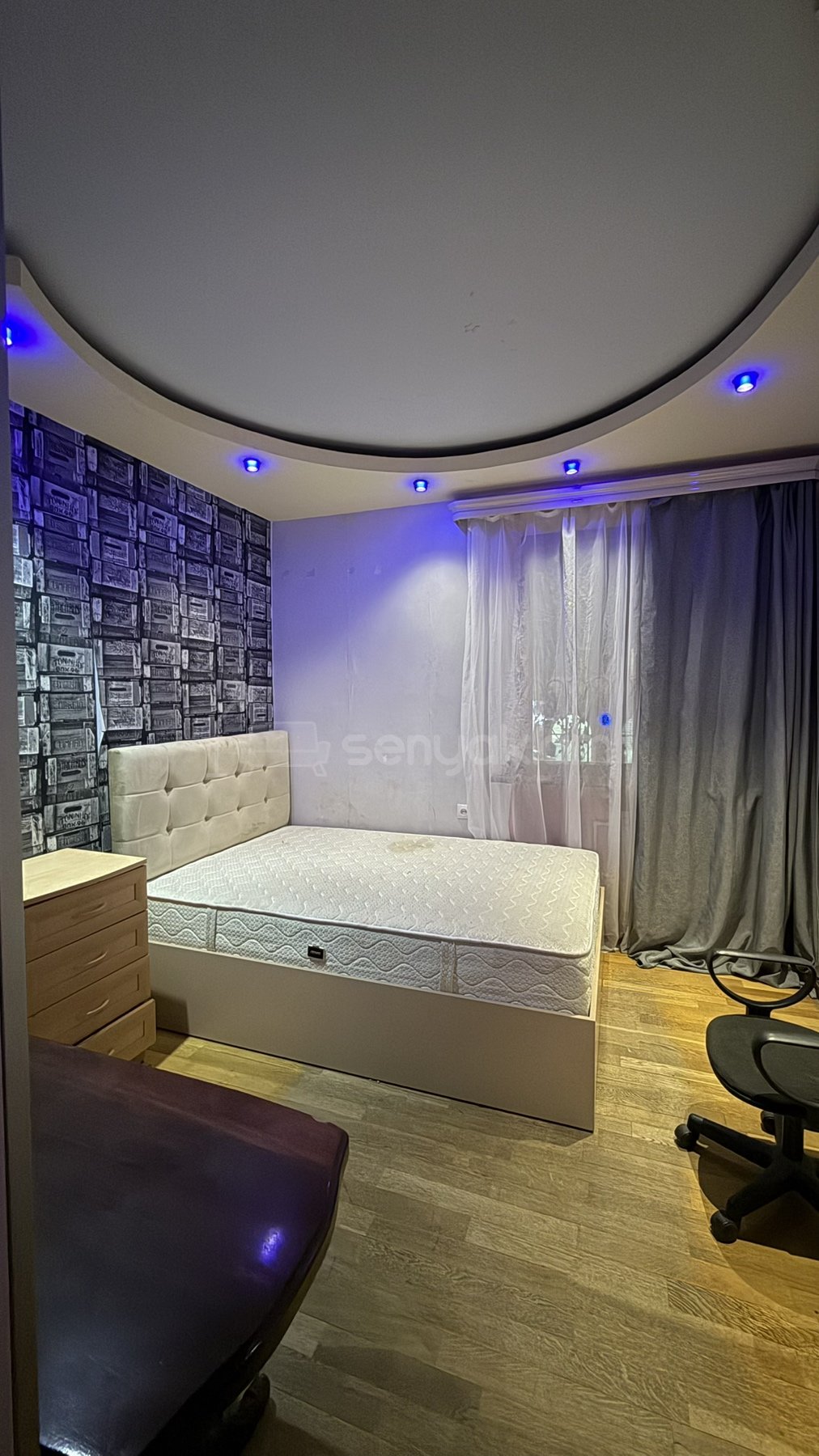 4 Սենյականոց Բնակարան Քարե Շենքում, 85քմ, 2/5 հարկ, Կապիտալ Վերանորոգված