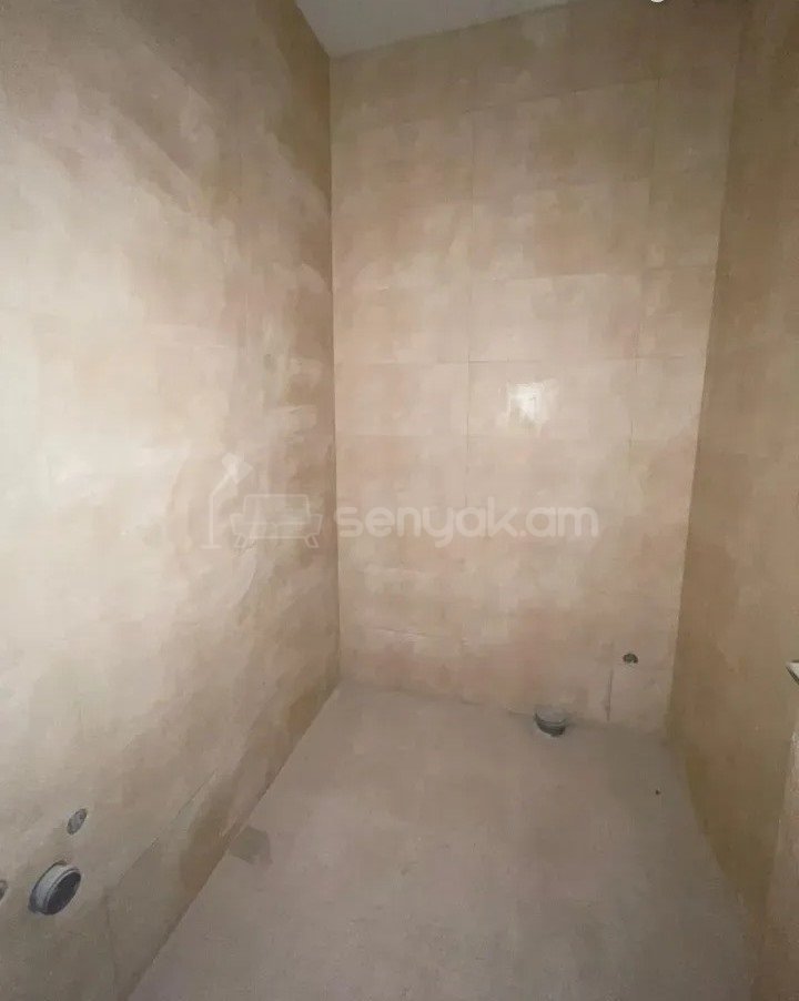 3 Սենյականոց Բնակարան Նորակառույցում, 101քմ, 17/17 հարկ, Կապիտալ Վերանորոգված