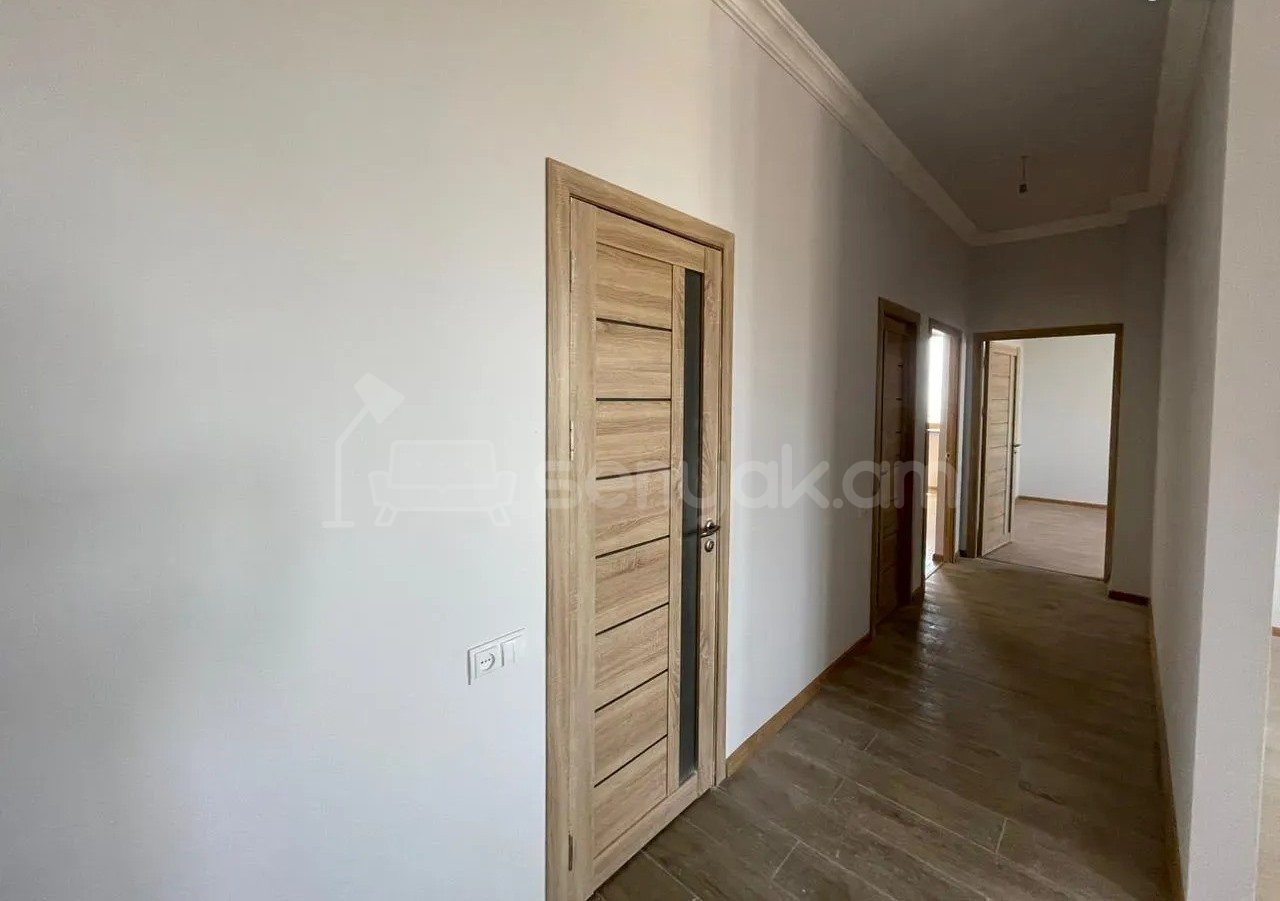 3 Սենյականոց Բնակարան Նորակառույցում, 101քմ, 17/17 հարկ, Կապիտալ Վերանորոգված