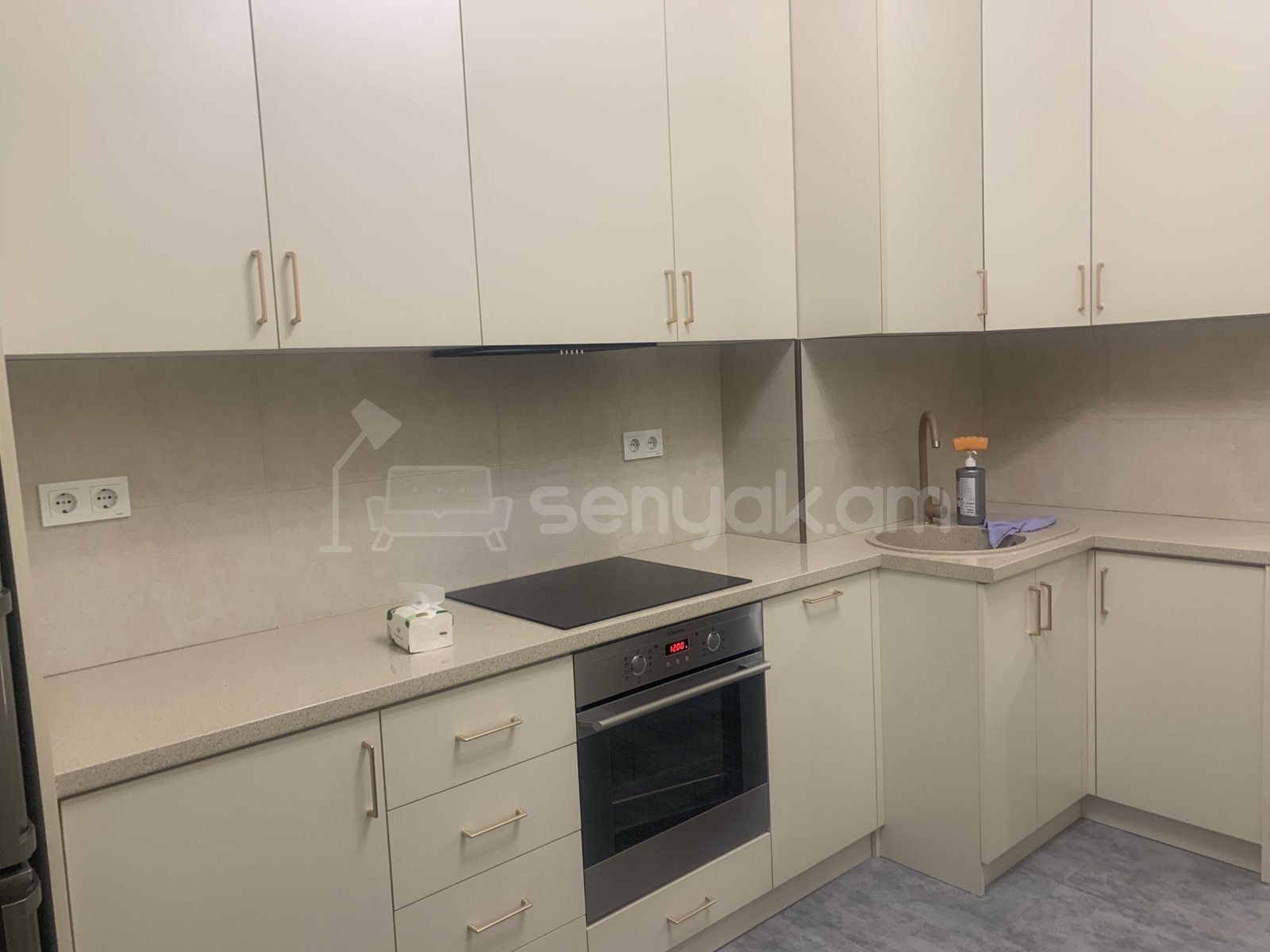 3 Սենյականոց Բնակարան Նորակառույցում, 90քմ, 6/8 հարկ, Դիզայներական Վերանորոգված, Կահավորված, Արևկող