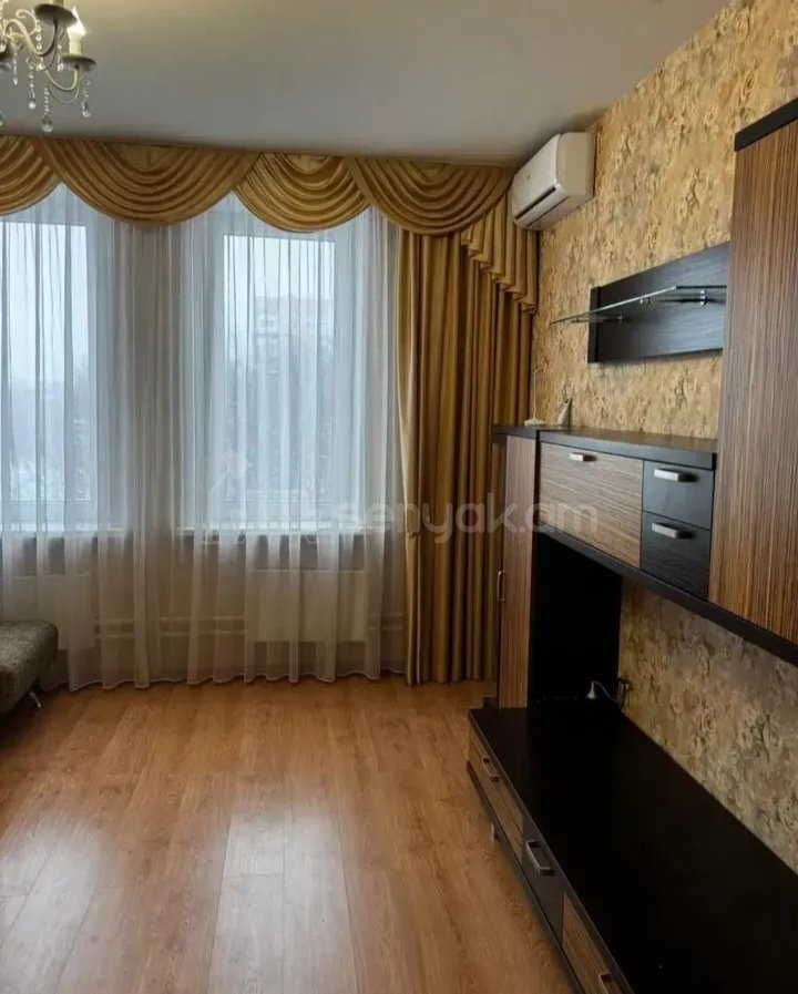 2 Սենյականոց Բնակարան Քարե Շենքում, 60քմ, 3/5 հարկ, Նորմալ Վիճակում, Կահավորված