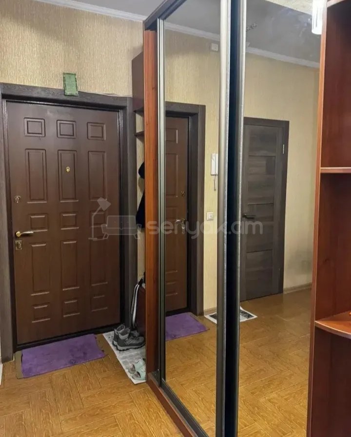 2 Սենյականոց Բնակարան Քարե Շենքում, 60քմ, 3/5 հարկ, Նորմալ Վիճակում, Կահավորված