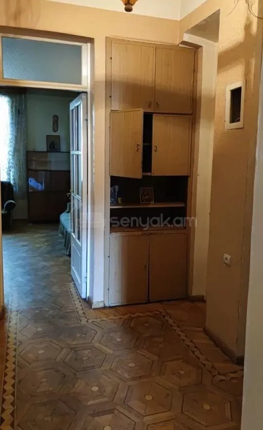 3 Սենյականոց Բնակարան Քարե Շենքում, 76քմ, 2/3 հարկ, Կոսմետիկ Վերանորոգված