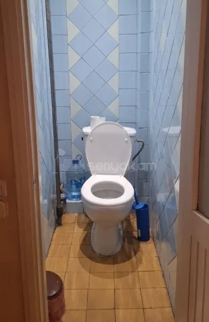 3 Սենյականոց Բնակարան Քարե Շենքում, 92քմ, 3/5 հարկ, Կոսմետիկ Վերանորոգված