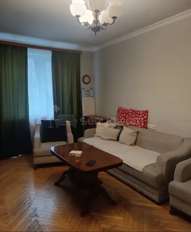 1 Սենյականոց Բնակարան Քարե Շենքում, 42քմ, 1/7 հարկ, Կապիտալ Վերանորոգված, Կահավորված