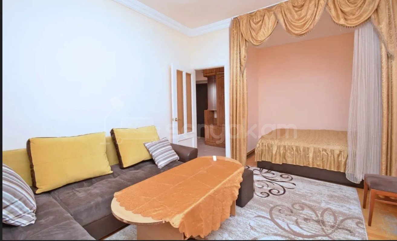 1 Սենյականոց Բնակարան Քարե Շենքում, 40քմ, 2/5 հարկ, Կապիտալ Վերանորոգված, Կահավորված