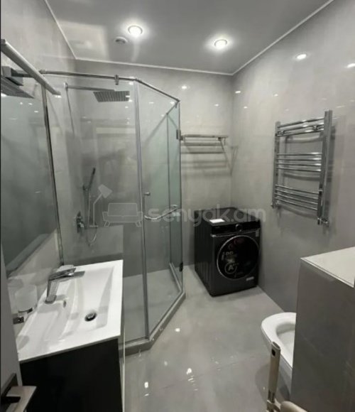 3 Սենյականոց Բնակարան, 65քմ, 11/13 հարկ, Դիզայներական Վերանորոգված, Կահավորված, Արևկող