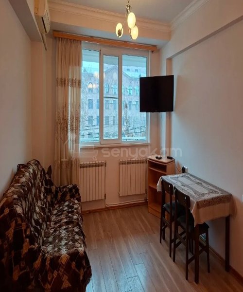 1 Սենյականոց Բնակարան, 42քմ, 4/10 հարկ, Կոսմետիկ Վերանորոգված, Կահավորված, Արևկող