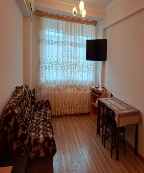 1 Սենյականոց Բնակարան, 42քմ, 4/10 հարկ, Կոսմետիկ Վերանորոգված, Կահավորված, Արևկող