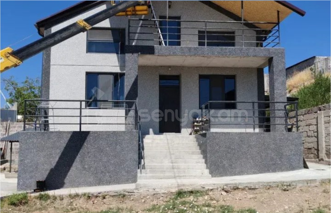 5 Սենյականոց Սեփական Տուն, 176քմ, Կապիտալ Վերանորոգված, Ավտոտնակով