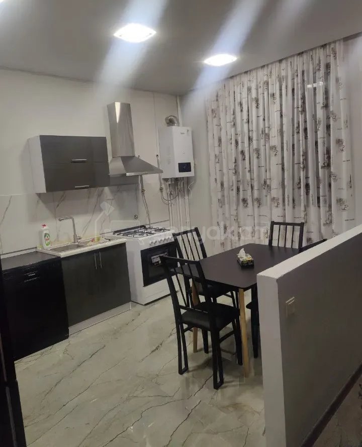 5 Սենյականոց Սեփական Տուն, 176քմ, Կապիտալ Վերանորոգված, Ավտոտնակով