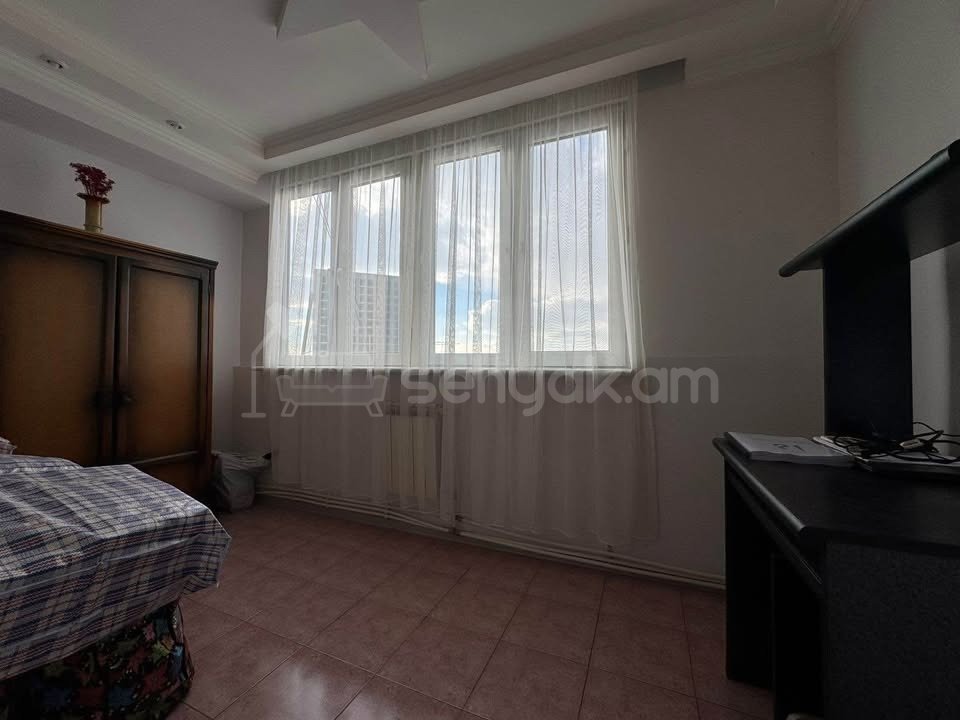 3 Սենյականոց Բնակարան, 84քմ, 15/16 հարկ, Կապիտալ Վերանորոգված