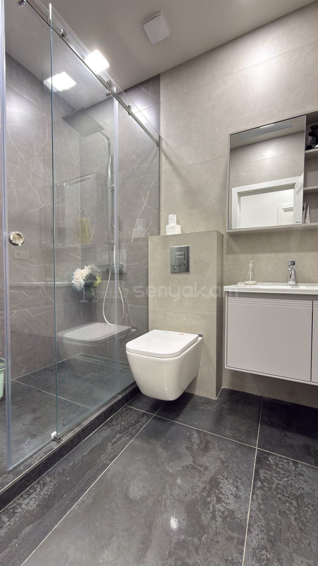 3 Սենյականոց Բնակարան Նորակառույցում, 81քմ, 11/16 հարկ, Դիզայներական Վերանորոգված