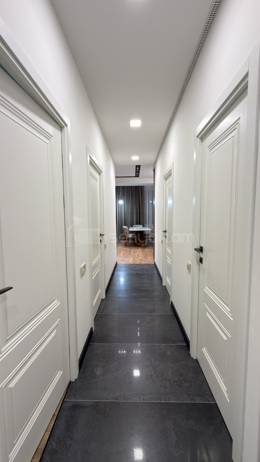 3 Սենյականոց Բնակարան Նորակառույցում, 81քմ, 11/16 հարկ, Դիզայներական Վերանորոգված