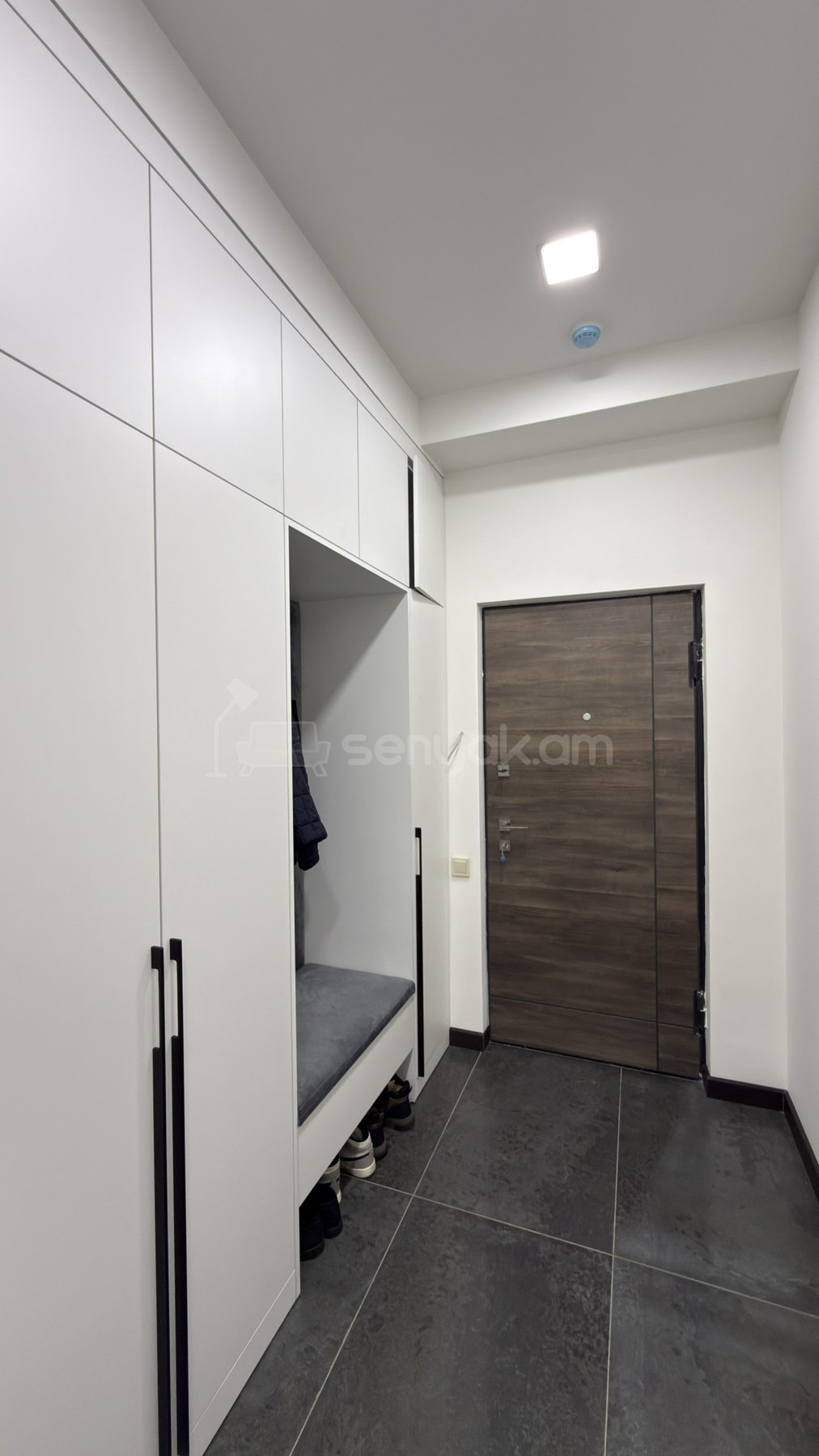 3 Սենյականոց Բնակարան Նորակառույցում, 81քմ, 11/16 հարկ, Դիզայներական Վերանորոգված