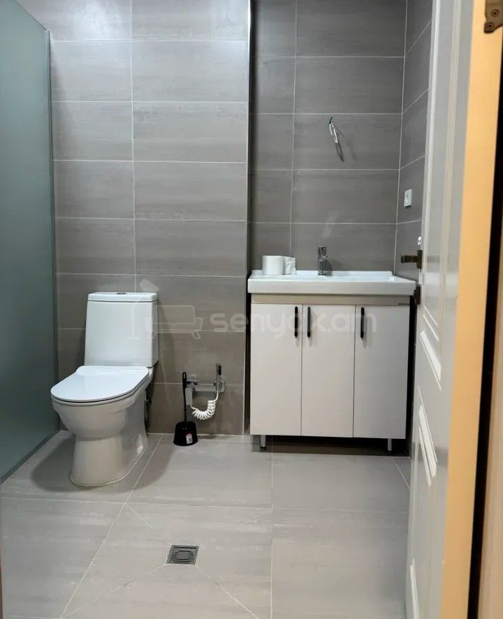 2 Սենյականոց Բնակարան Նորակառույցում, 72քմ, 8/17 հարկ, Դիզայներական Վերանորոգված