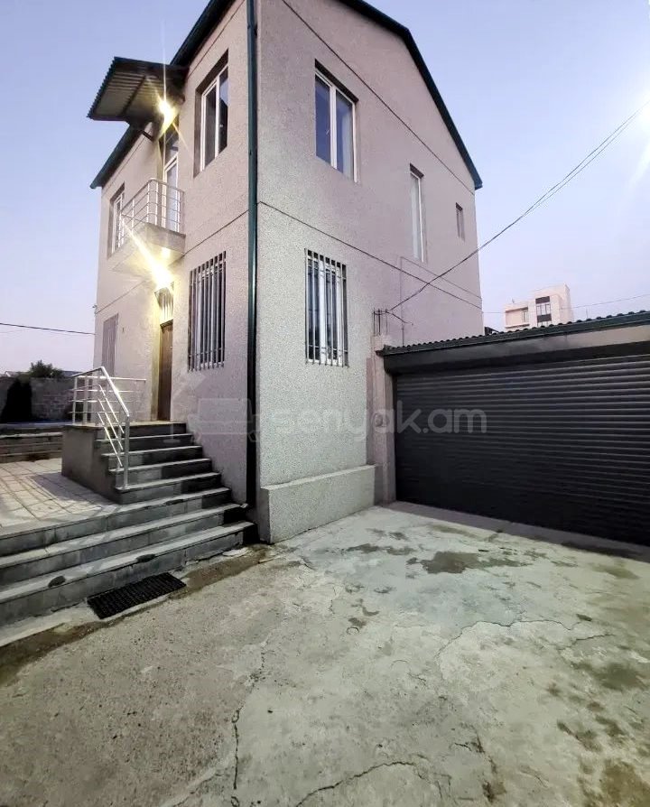 5 Սենյականոց Շքեղ Առանձնատուն, 130քմ, Լողավազանով, Ավտոտնակով