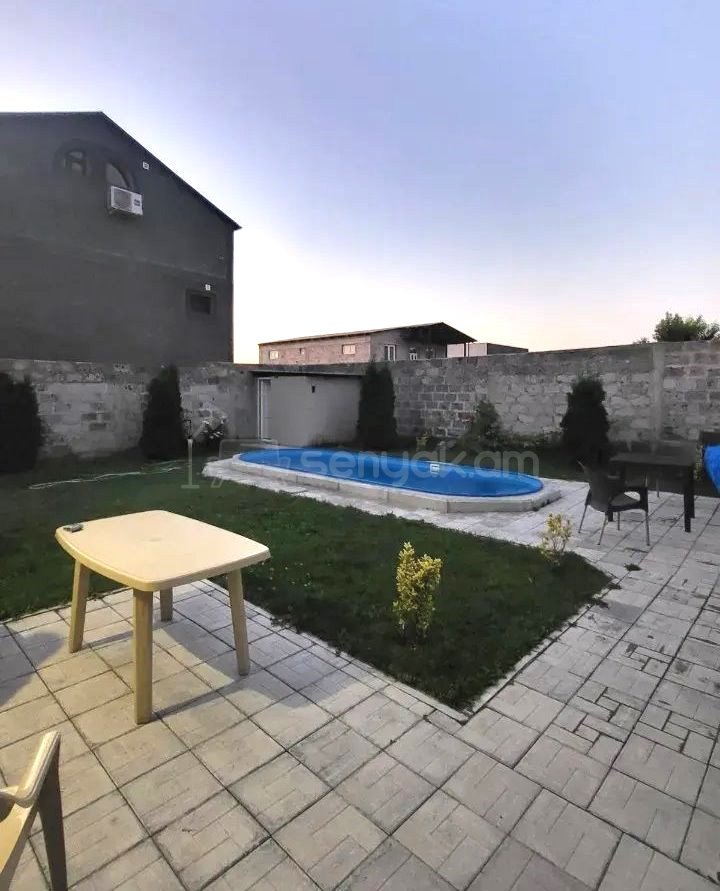 5 Սենյականոց Շքեղ Առանձնատուն, 130քմ, Լողավազանով, Ավտոտնակով