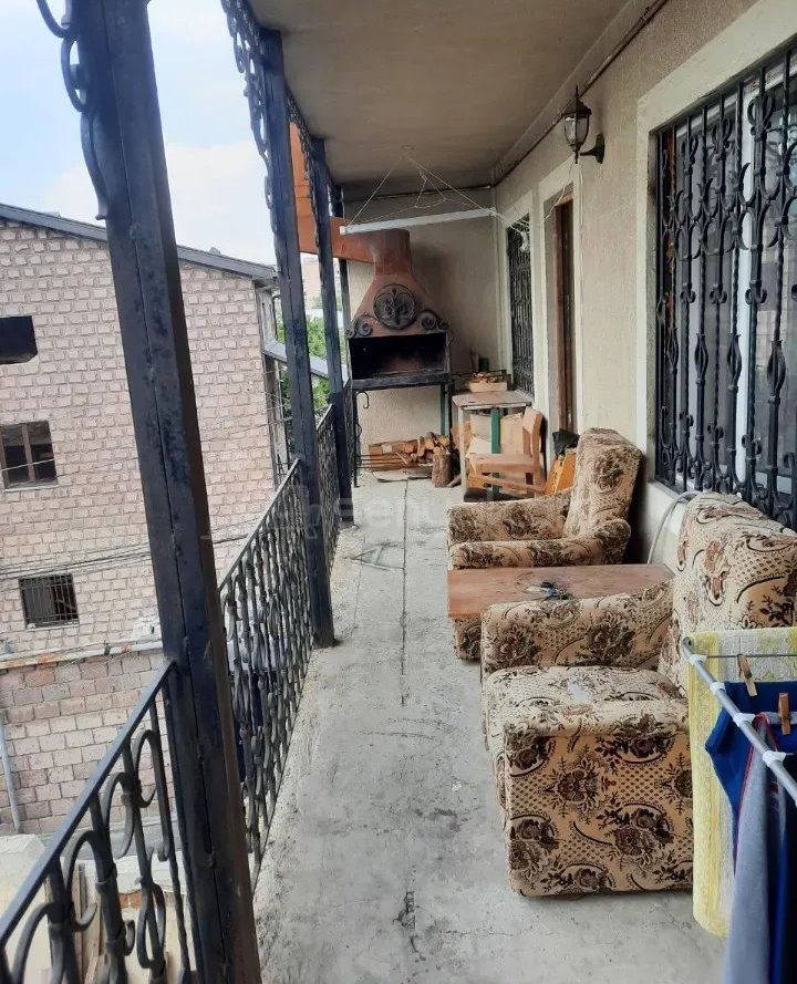 8 Սենյականոց Շքեղ Առանձնատուն, 420քմ, Ավտոտնակով