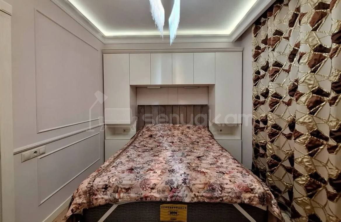 3 Սենյականոց Բնակարան, 72քմ, 3/9 հարկ, Կապիտալ Վերանորոգված, Մասամբ Կահավորված, Արևկող