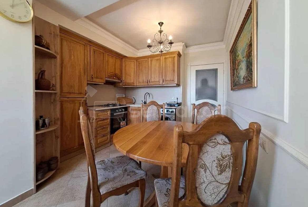 3 Սենյականոց Բնակարան, 72քմ, 3/9 հարկ, Կապիտալ Վերանորոգված, Մասամբ Կահավորված, Արևկող