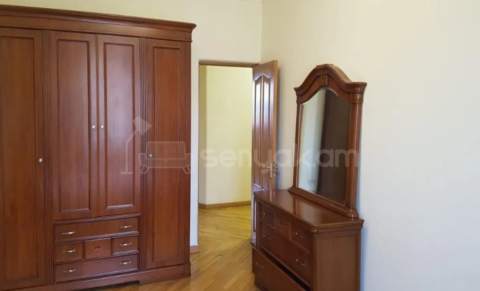 2 Սենյականոց Բնակարան Քարե Շենքում, 76քմ, 5/6 հարկ, Կոսմետիկ Վերանորոգված, Կահավորված