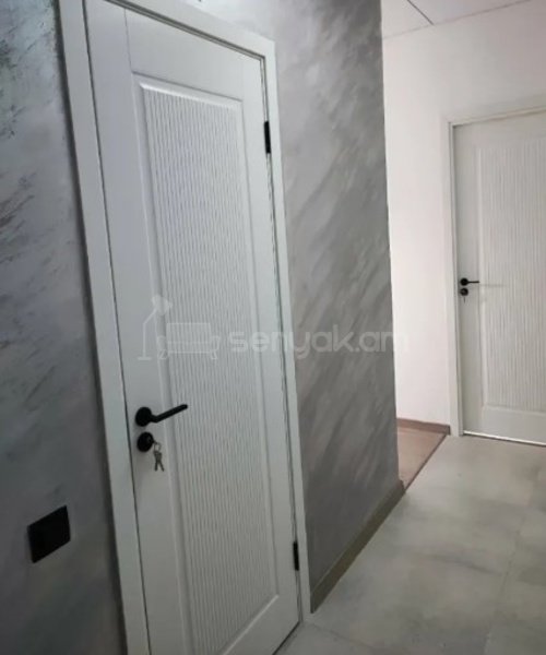 2 Սենյականոց Բնակարան Քարե Շենքում, 47քմ, 2/5 հարկ, Կապիտալ Վերանորոգված