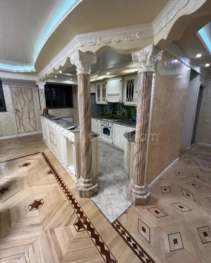 4 Սենյականոց Բնակարան, 150քմ, 2/10 հարկ, Նորմալ Վիճակում, Կահավորված