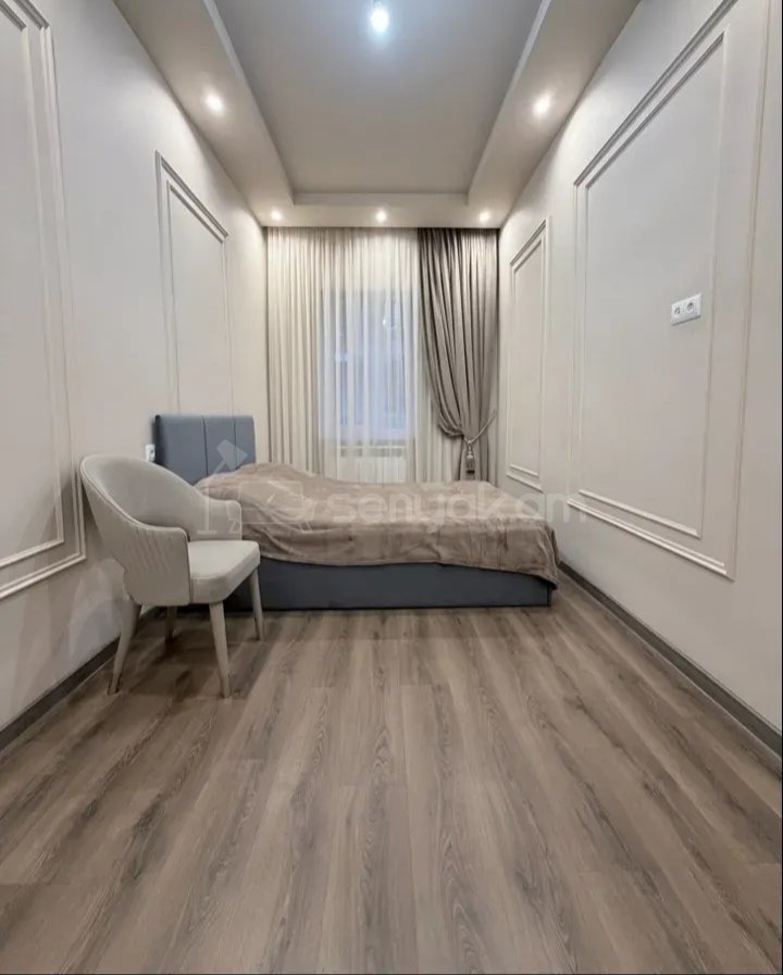 3 Սենյականոց Բնակարան Քարե Շենքում, 70քմ, 1/4 հարկ, Կապիտալ Վերանորոգված, Կահավորված