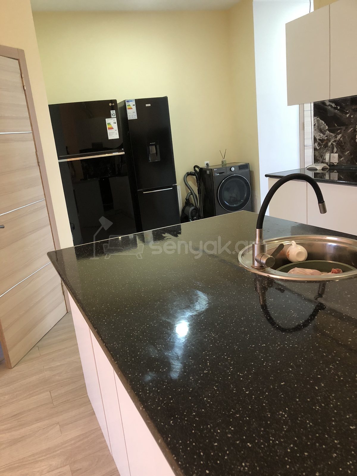 3 Սենյականոց Բնակարան Նորակառույցում, 78քմ, 4/5 հարկ, Կապիտալ Վերանորոգված