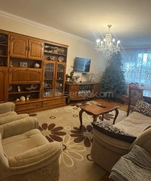 3 Սենյականոց Բնակարան, 94քմ, 3/12 հարկ, Կոսմետիկ Վերանորոգված