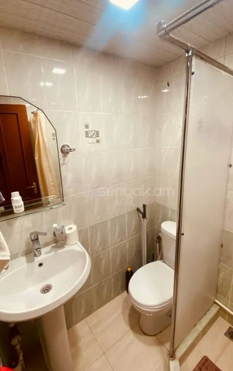 2 Սենյականոց Բնակարան, 50քմ, 9/9 հարկ, Կապիտալ Վերանորոգված, Կահավորված, Արևկող