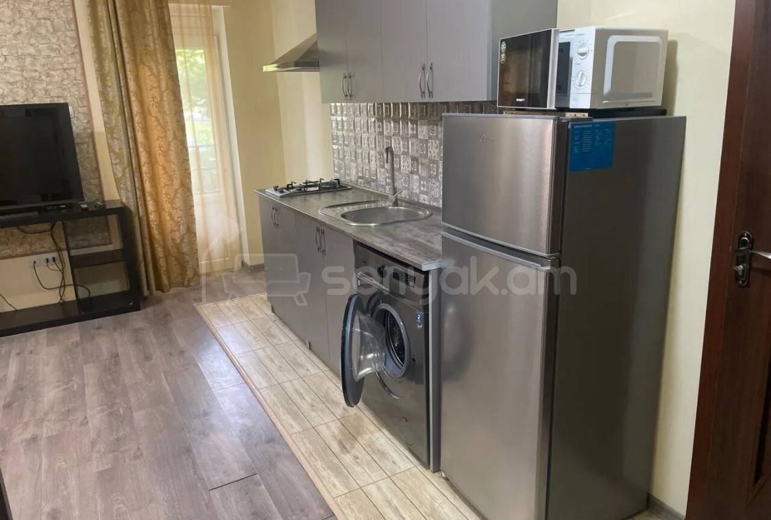 2 Սենյականոց Սեփական Տուն, 40քմ, Նորմալ Վիճակում, Կահավորված