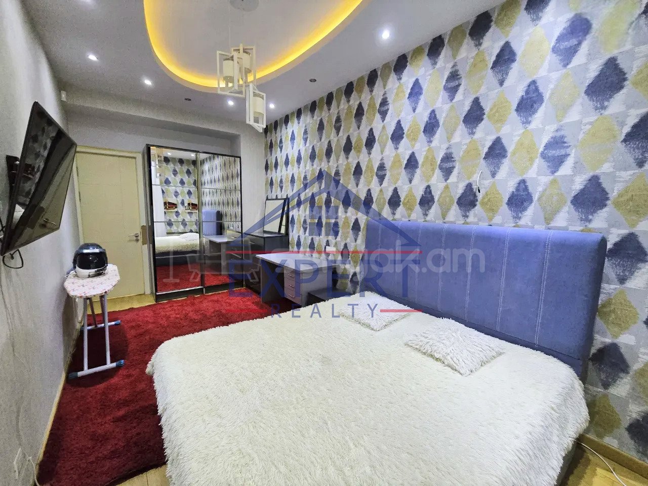 3 Սենյականոց Բնակարան Քարե Շենքում, 118քմ, 3/3 հարկ, Դիզայներական Վերանորոգված, Կահավորված, Արևկող