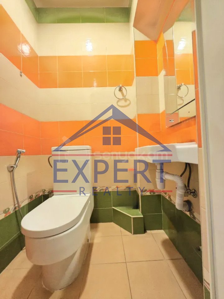 3 Սենյականոց Բնակարան Քարե Շենքում, 118քմ, 3/3 հարկ, Դիզայներական Վերանորոգված, Կահավորված, Արևկող