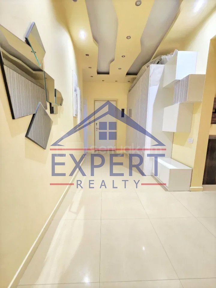 3 Սենյականոց Բնակարան Քարե Շենքում, 118քմ, 3/3 հարկ, Դիզայներական Վերանորոգված, Կահավորված, Արևկող