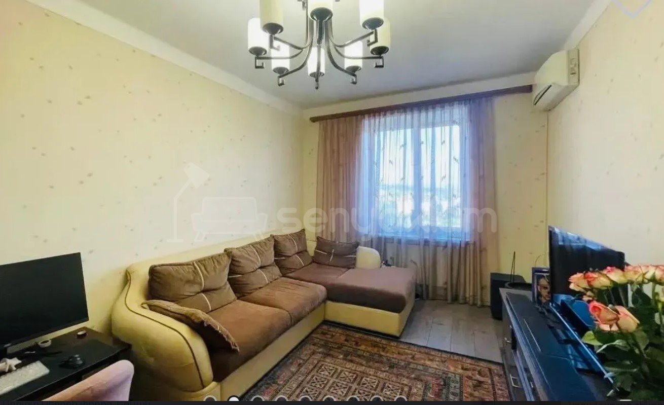 3 Սենյականոց Բնակարան Քարե Շենքում, 60քմ, 3/5 հարկ, Կապիտալ Վերանորոգված, Կահավորված