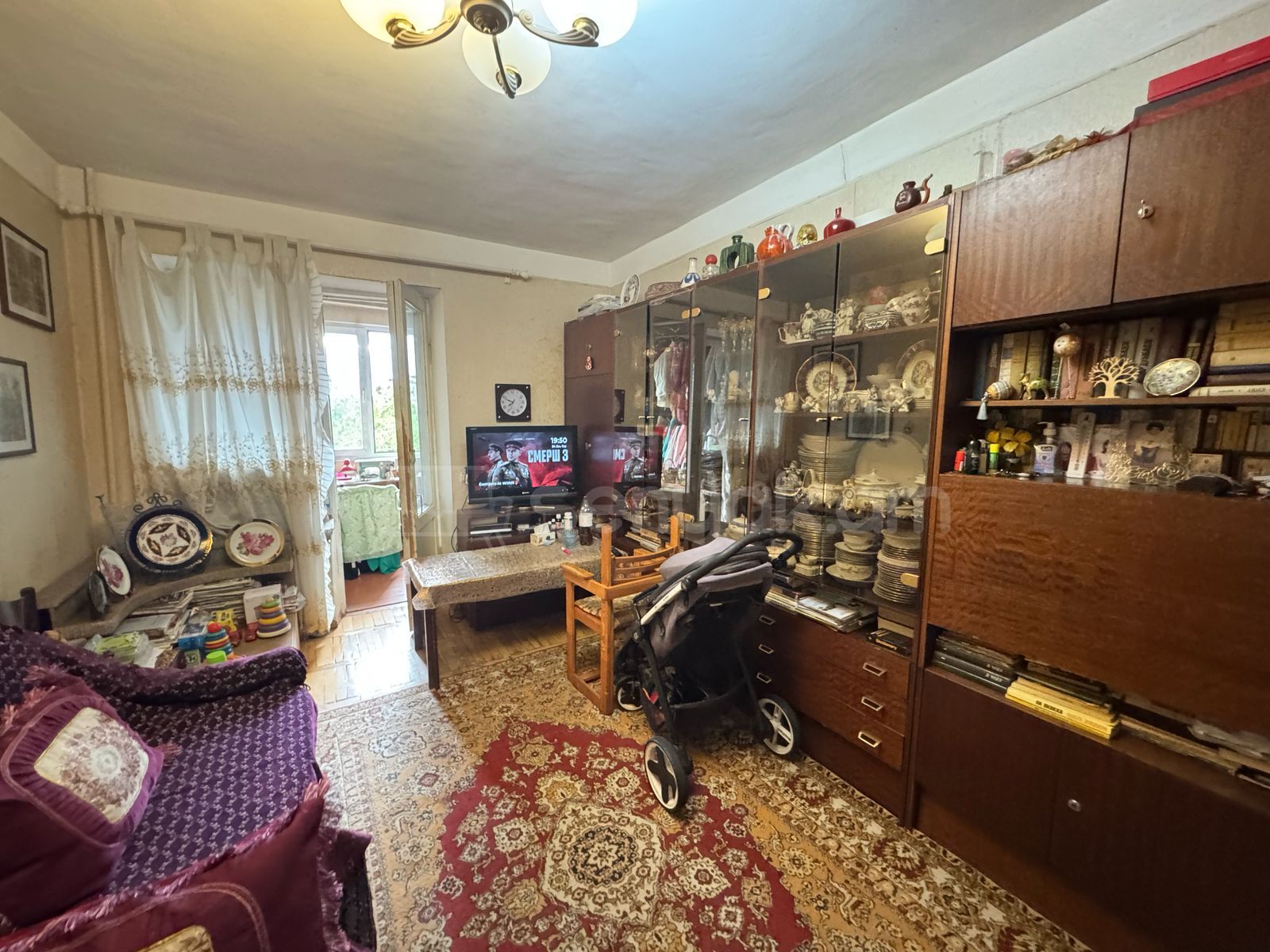 3 Սենյականոց Բնակարան Քարե Շենքում, 70քմ, 2/5 հարկ, Նորմալ Վիճակում