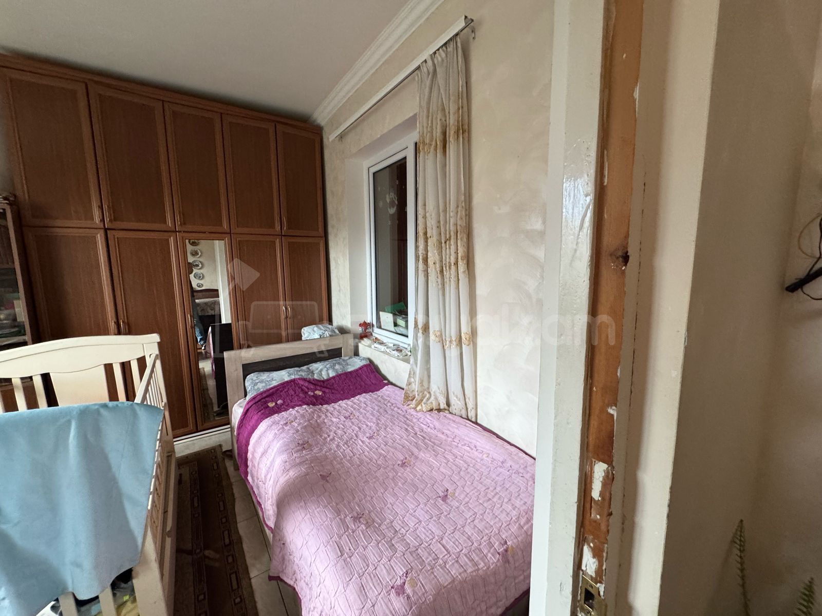 3 Սենյականոց Բնակարան Քարե Շենքում, 70քմ, 2/5 հարկ, Նորմալ Վիճակում