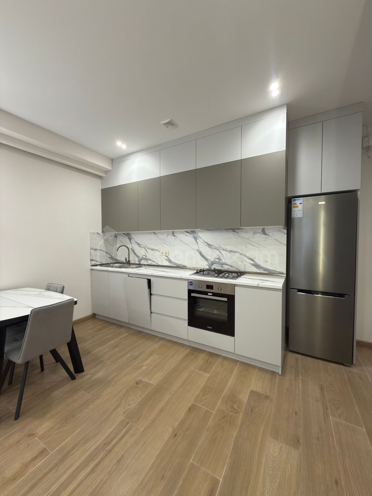 2 Սենյականոց Բնակարան Նորակառույցում, 65քմ, 9/16 հարկ, Դիզայներական Վերանորոգված, Կահավորված, Արևկող