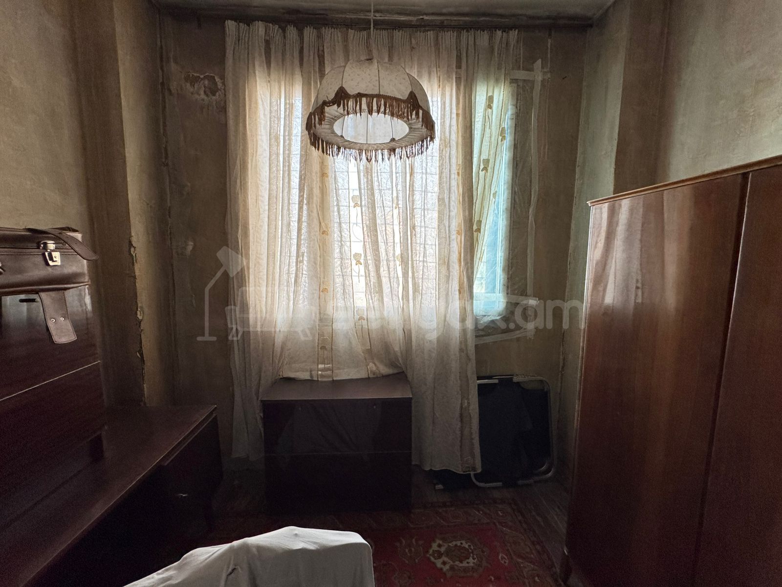 2 Սենյականոց Բնակարան Քարե Շենքում, 61քմ, 3/5 հարկ, Նորմալ Վիճակում