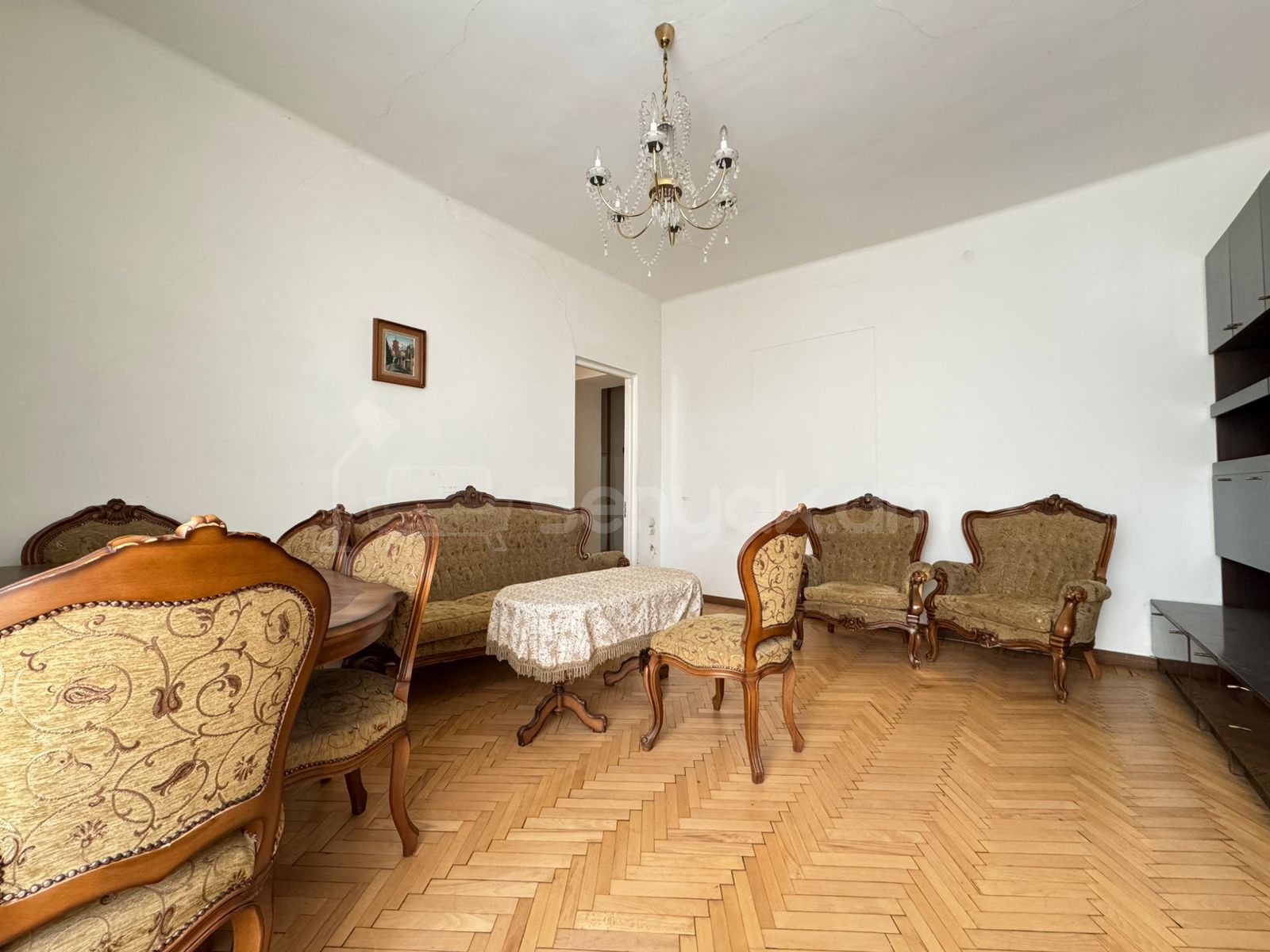 2 Սենյականոց Բնակարան Քարե Շենքում, 61քմ, 3/5 հարկ, Նորմալ Վիճակում